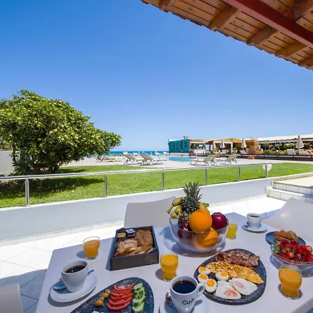 Giannarakis Beach *