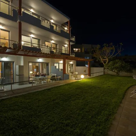 Giannarakis Beach Apartment *
